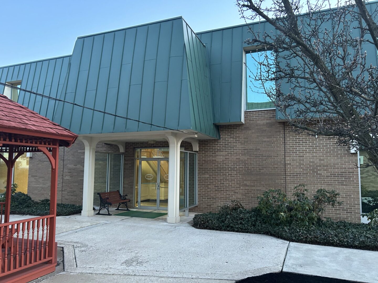 WarminsterOfficeOutside2